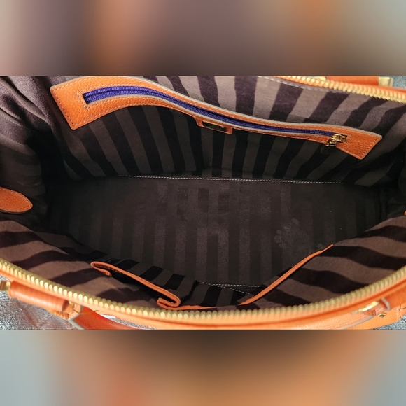 MCM Pre-owned Large Leather Tote - Picture 10 of 12